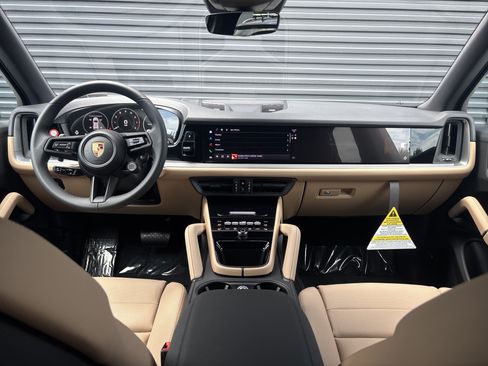 New 2026 Porsche Cayenne AWD/4WD image 10