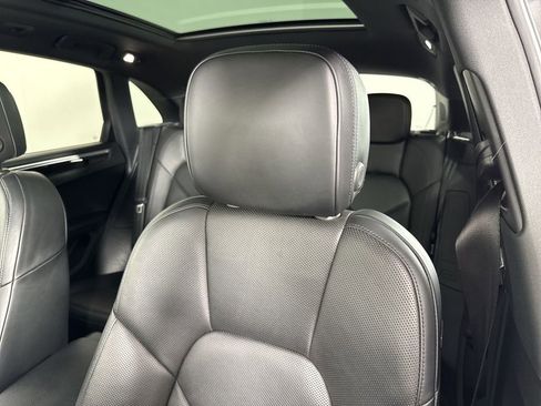 Certified 2017 Porsche Macan AWD/4WD image 41
