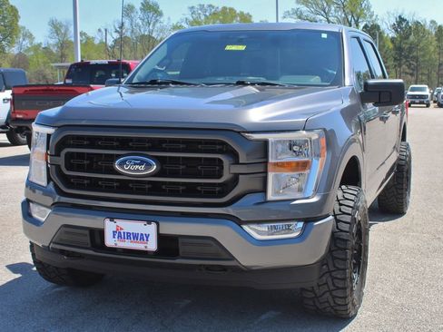 Used 2022 Ford F150 XLT w/ Equipment Group 301A Mid image 4