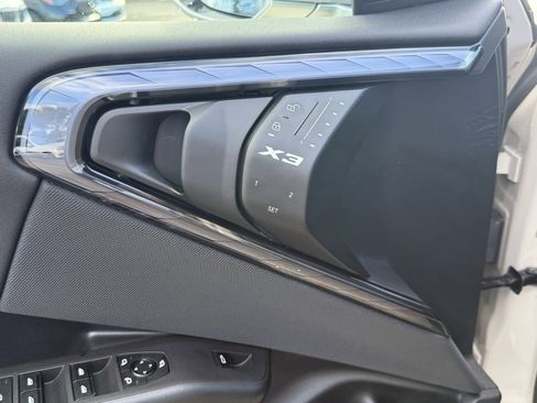 Used 2025 BMW X3 xDrive30i w/ Convenience Package image 21