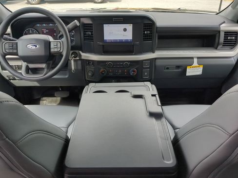 New 2025 Ford F450 XL w/ XL Chrome Package image 13