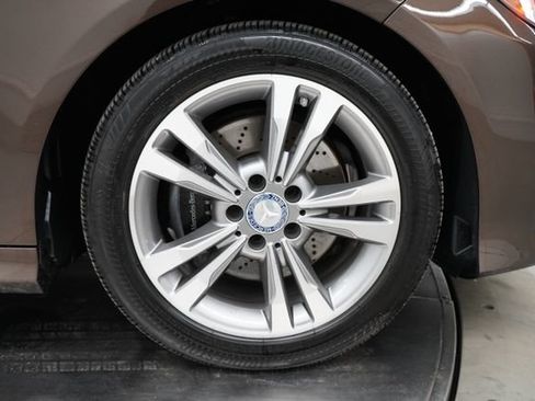 Used 2014 Mercedes-Benz E 250 BlueTEC 4MATIC Sedan image 58