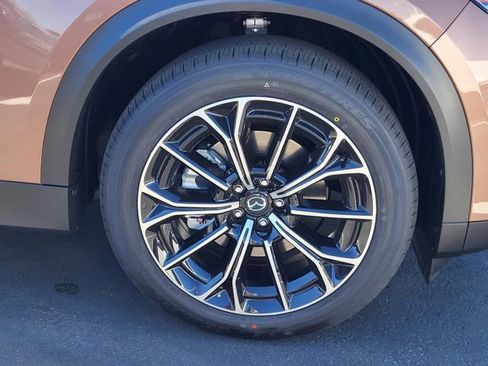 New 2025 MAZDA CX-70 Plug-In Hybrid w/ Premium Plus image 7