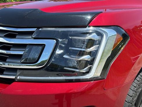 Used 2021 Ford Expedition Max Limited AWD/4WD image 9