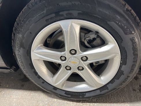 Used 2022 Chevrolet Malibu LS image 42