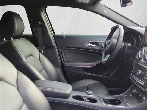 Used 2020 Mercedes-Benz GLA 250 image 23