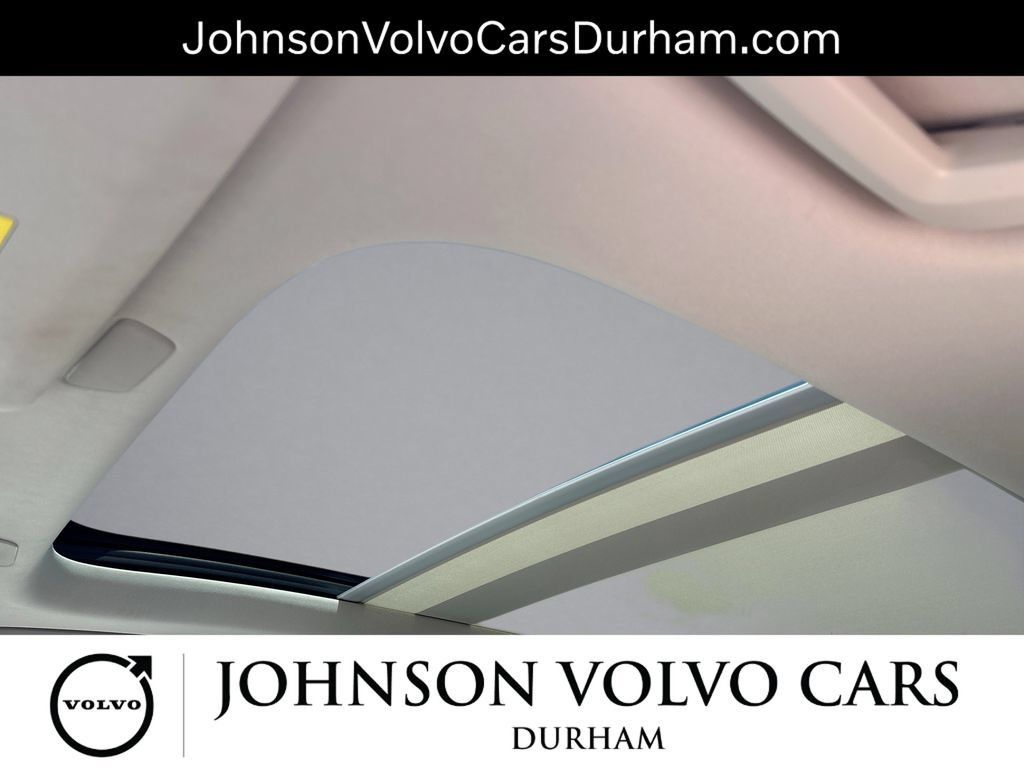 Used 2023 Volvo XC90 B5 Core w/ Climate Package AWD/4WD image 16