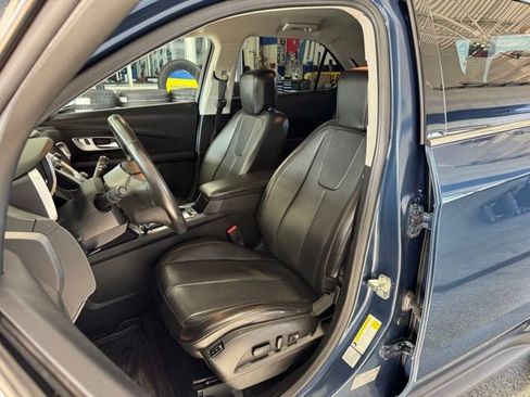 Used 2017 Chevrolet Equinox Premier w/ Enhanced Convenience Package FWD image 23