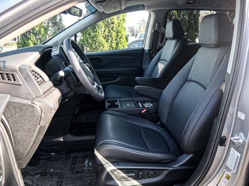 Certified 2026 Honda Odyssey EX-L image 16