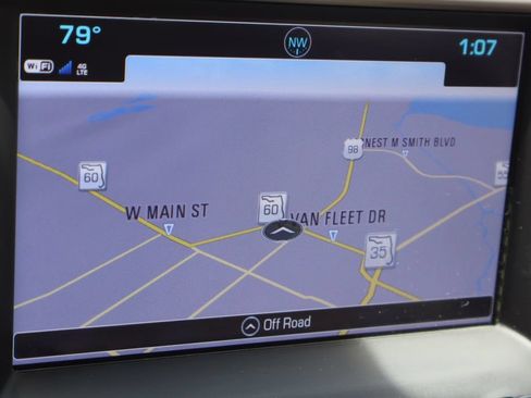 Certified 2018 GMC Acadia Denali w/ Technology Package FWD image 15