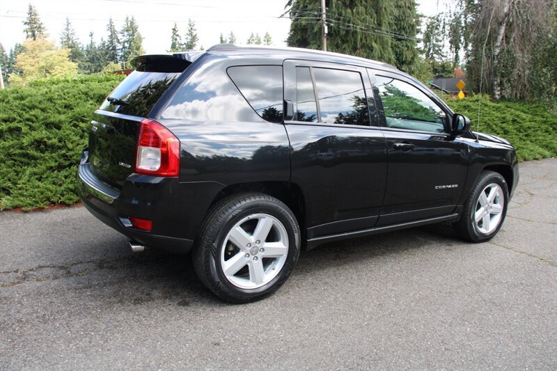 Used 2011 Jeep Compass Limited AWD/4WD image 3