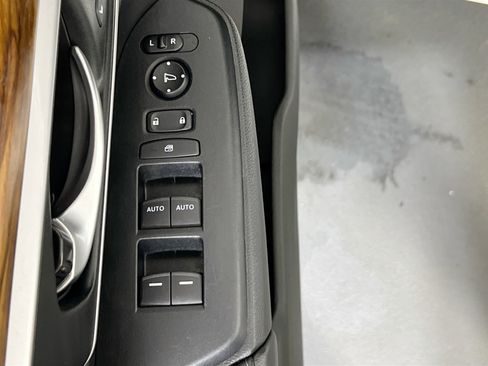 Used 2019 Honda CR-V EX-L image 17