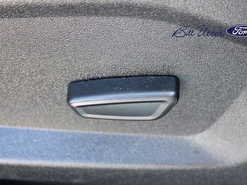 Used 2024 Ford Edge SEL image 12