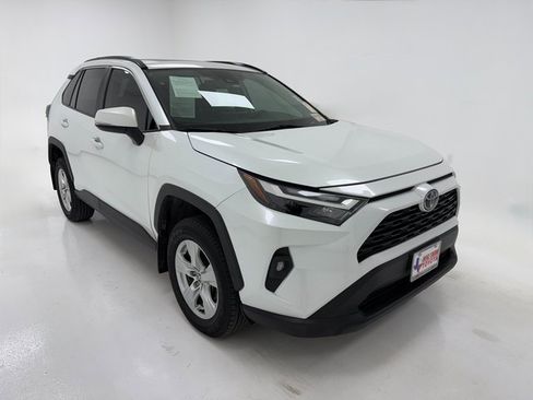 Used 2024 Toyota RAV4 XLE Premium image 2