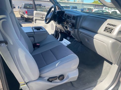 Used 2004 Ford F250 XLT AWD/4WD image 12