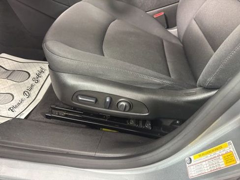 Used 2023 Chevrolet Malibu LT image 26