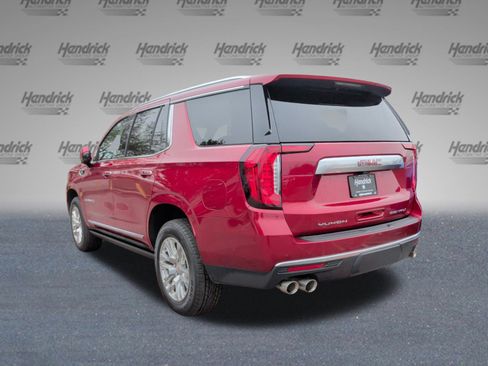 Used 2023 GMC Yukon Denali w/ Advanced Technology Package image 9