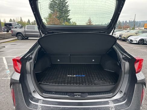 Used 2018 Toyota Prius Prime Premium image 24