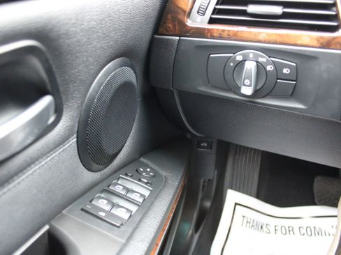 Used 2011 BMW 328i xDrive Sedan w/ Premium Pkg image 28