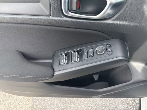 Certified 2025 Honda Civic Sport image 9
