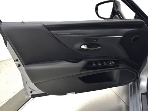 Used 2023 Lexus ES 350 w/ Accessory Package (Z2) FWD image 13