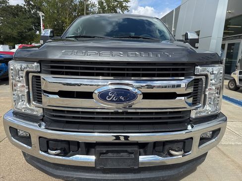 Used 2017 Ford F250 XLT w/ XLT Premium Package image 34