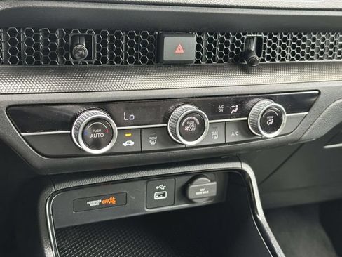 Used 2025 Honda CR-V LX image 27
