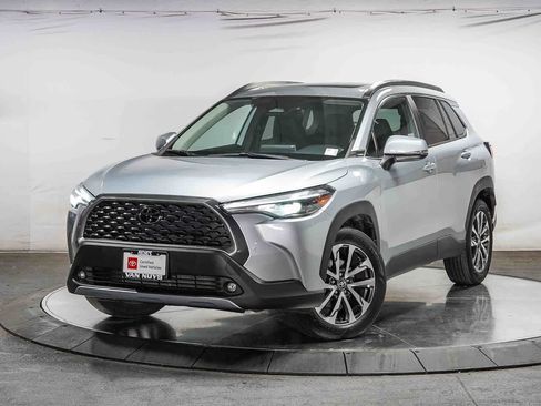 Certified 2023 Toyota Corolla Cross XLE w/ Convenience Package AWD/4WD image 1