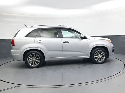 Used 2012 Kia Sorento SX w/ SX Premium Pkg image 3