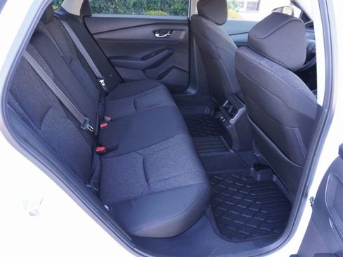 Used 2025 Honda Accord LX image 20