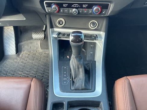 Used 2023 Audi Q3 2.0T Premium Plus w/ Premium Plus Package image 17