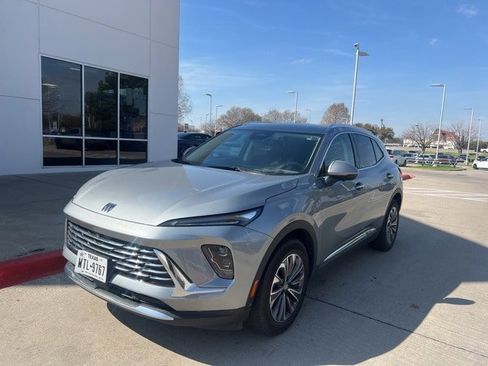 Used 2024 Buick Envision Preferred image 2