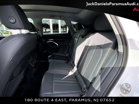 Used 2025 Audi Q5 Premium w/ Convenience Package AWD/4WD image 18
