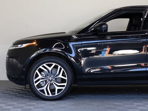 Used 2021 Land Rover Range Rover Evoque SE AWD/4WD image 8