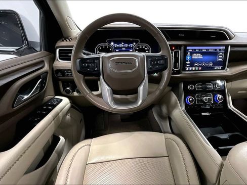 Used 2021 GMC Yukon Denali AWD/4WD image 6