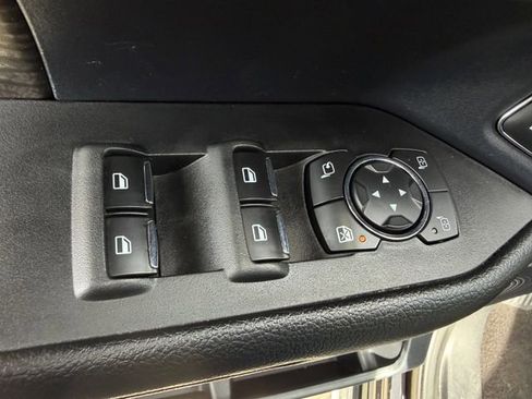 Used 2021 Ford Expedition Max Limited AWD/4WD image 23