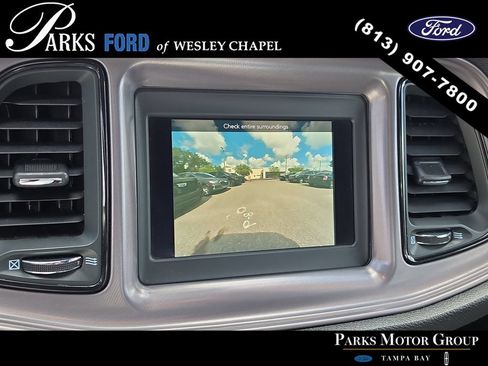 Used 2023 Dodge Challenger SXT RWD image 17