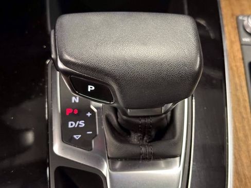 Certified 2024 Audi Q5 Premium w/ Convenience Package AWD/4WD image 26