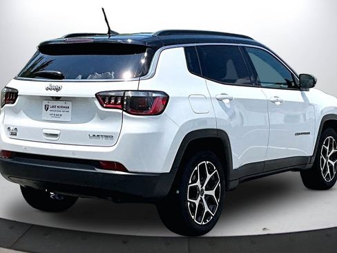 Certified 2025 Jeep Compass Limited AWD/4WD image 9