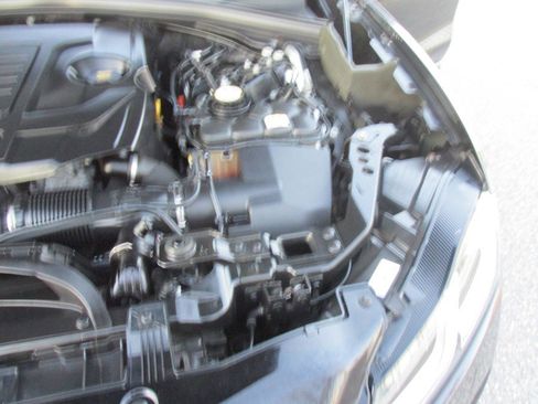 Used 2021 Jaguar F-PACE S image 43