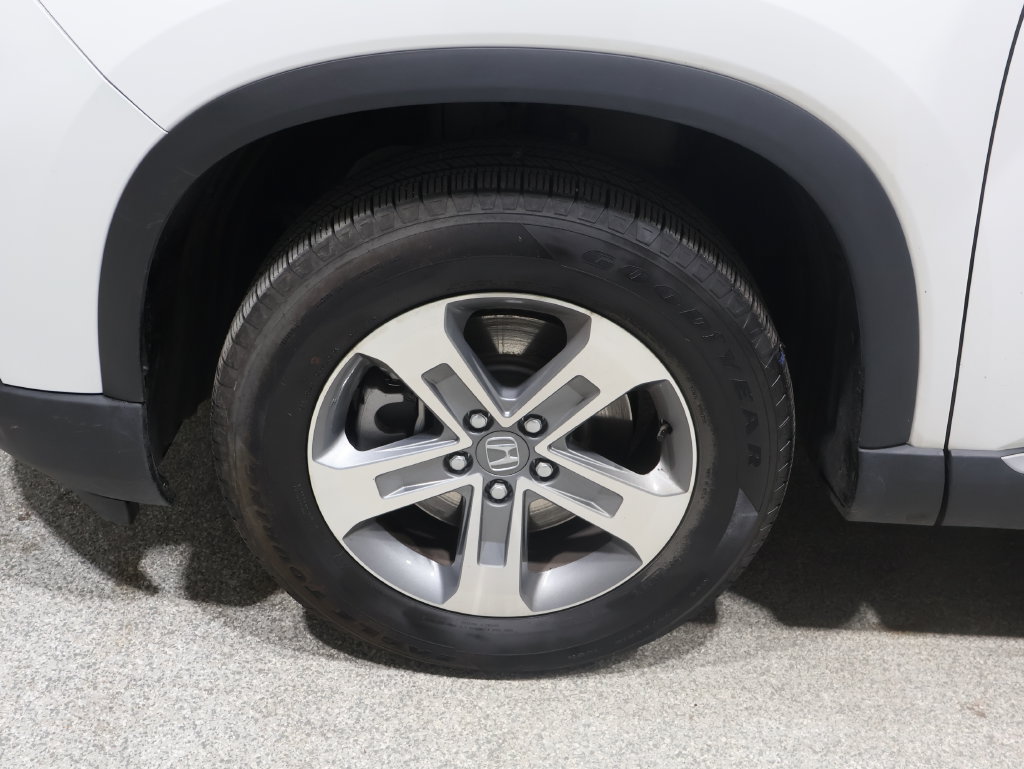 Used 2025 Honda Pilot EX-L image 8