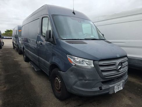 Used 2019 Mercedes-Benz Sprinter 170 image 1