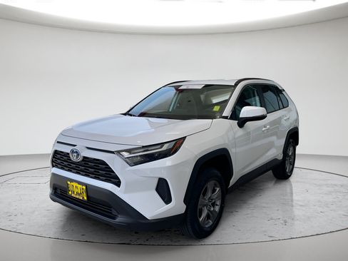 Certified 2024 Toyota RAV4 XLE AWD/4WD image 7