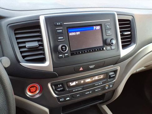 Certified 2017 Honda Pilot LX image 20