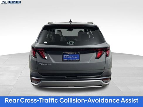 Used 2025 Hyundai Tucson SEL FWD image 4