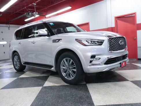 Used 2023 INFINITI QX80 Luxe w/ Cargo Package RWD image 2