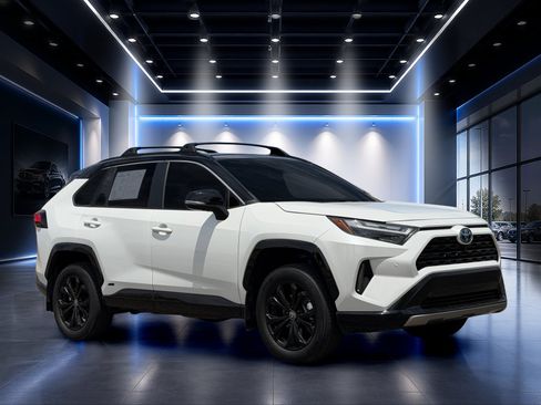Used 2024 Toyota RAV4 XSE w/ Advanced Technology Package AWD/4WD image 2