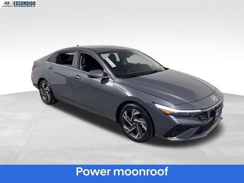 Certified 2025 Hyundai Elantra SEL FWD image 7