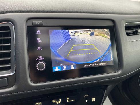 Used 2022 Honda HR-V EX image 19