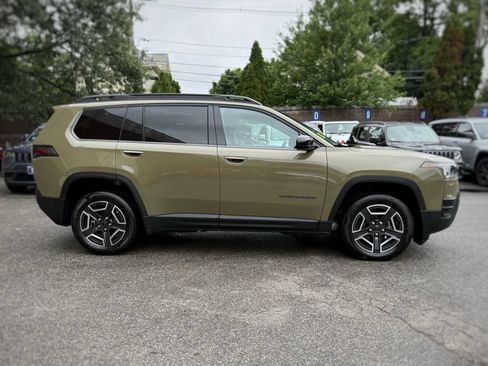 New 2026 Jeep Cherokee Laredo AWD/4WD image 4
